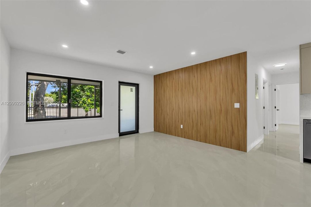 На продажу: $549,000 (4 спален, 2 ванн, 1222 Квадратных фут)