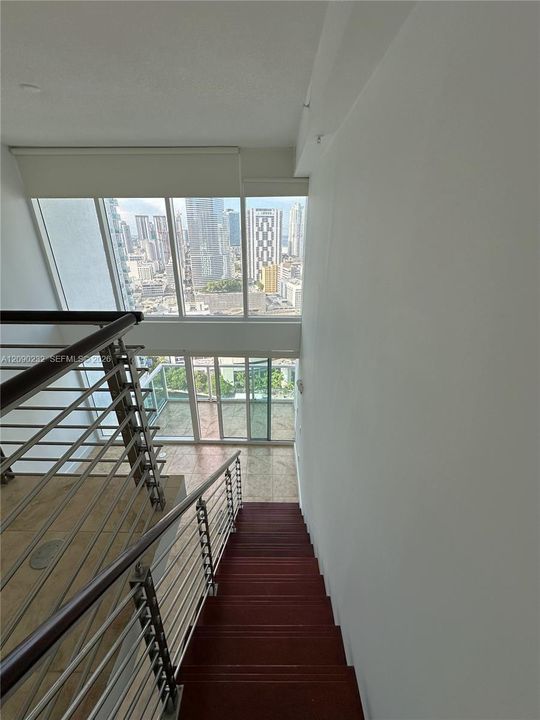 For Rent: $3,000 (1 beds, 1 baths, 952 Square Feet)