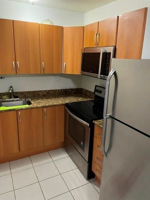 For Rent: $1,650 (1 beds, 1 baths, 499 Square Feet)