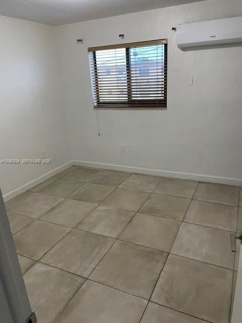 For Rent: $1,650 (1 beds, 1 baths, 499 Square Feet)