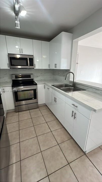 En Renta: $2,250 (2 camas, 1 baños, 881 Pies cuadrados)