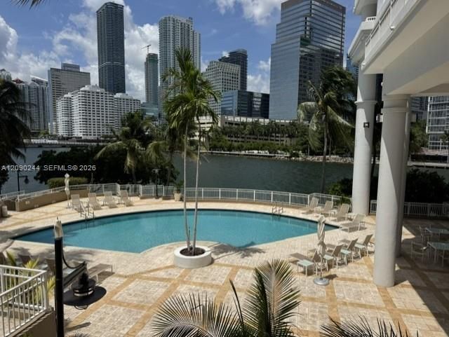 For Rent: $5,100 (2 beds, 2 baths, 1280 Square Feet)