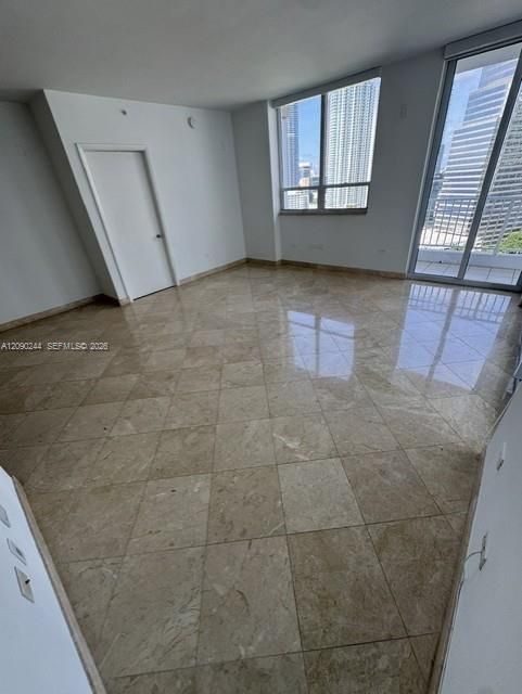 For Rent: $5,100 (2 beds, 2 baths, 1280 Square Feet)