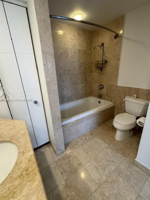 For Rent: $5,100 (2 beds, 2 baths, 1280 Square Feet)