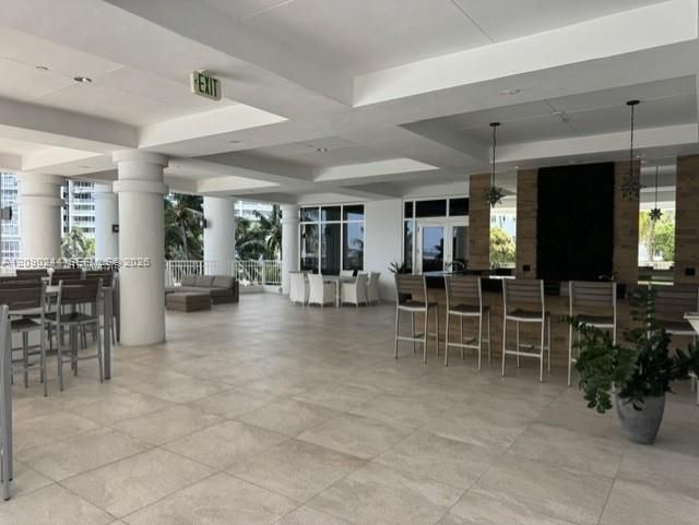 For Rent: $5,100 (2 beds, 2 baths, 1280 Square Feet)