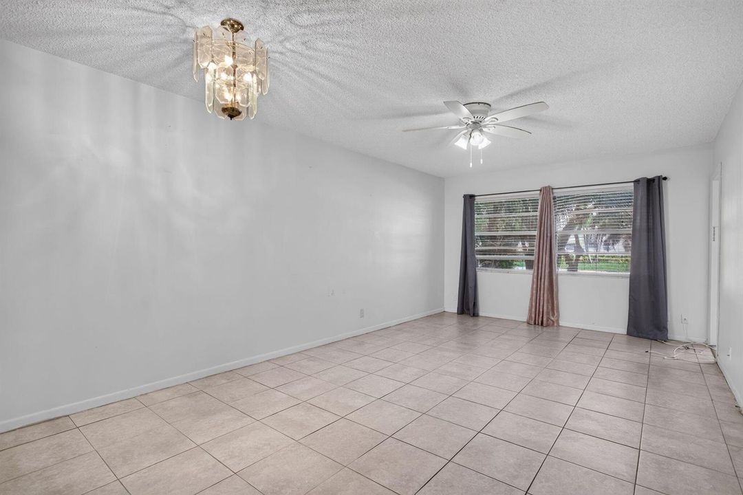 14-web-or-mls-5181-0556
