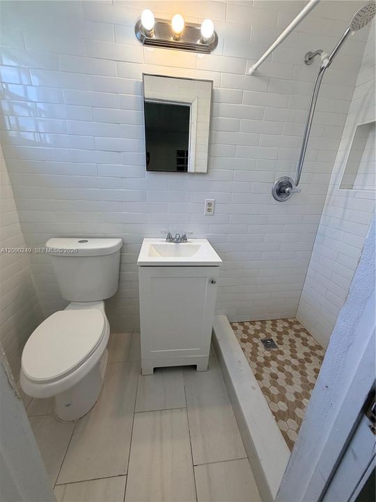 В аренду: $3,350 (4 спален, 2 ванн, 1843 Квадратных фут)