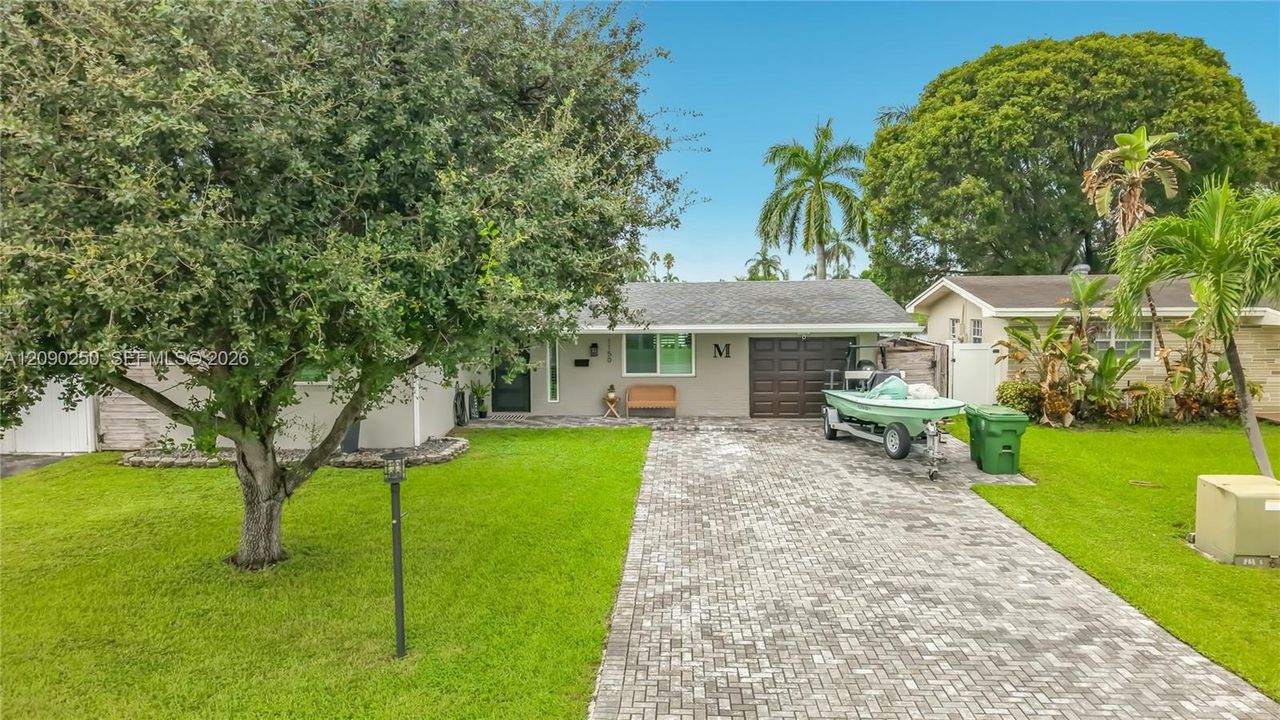 待售: $729,999 (3 贝兹, 2 浴室, 1388 平方英尺)