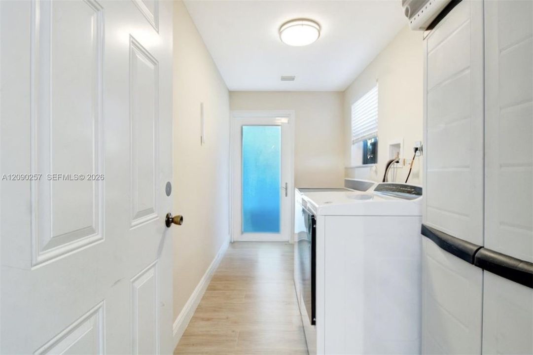 For Sale: $560,000 (4 beds, 2 baths, 2056 Square Feet)