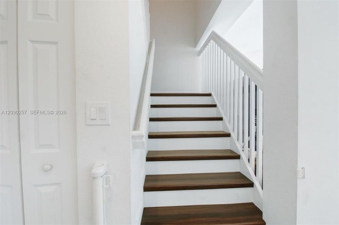 For Sale: $560,000 (4 beds, 2 baths, 2056 Square Feet)