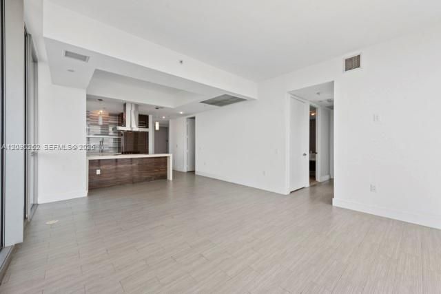 For Rent: $7,000 (2 beds, 2 baths, 1647 Square Feet)