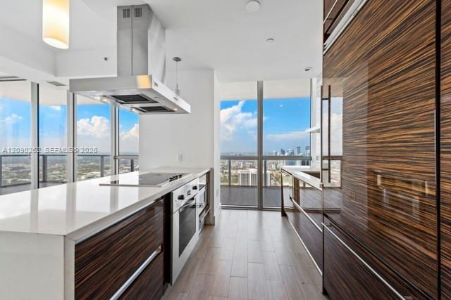 For Rent: $7,000 (2 beds, 2 baths, 1647 Square Feet)