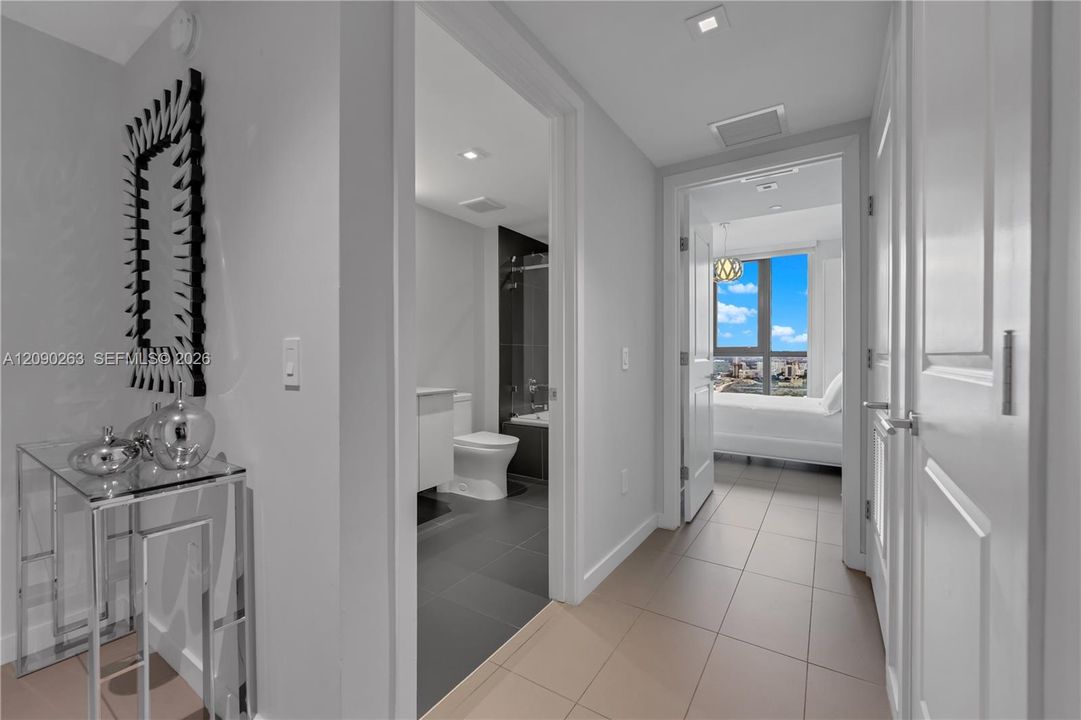 En Venta: $539,000 (2 camas, 2 baños, 1018 Pies cuadrados)