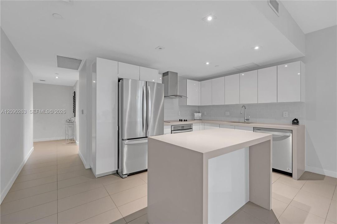 En Venta: $539,000 (2 camas, 2 baños, 1018 Pies cuadrados)