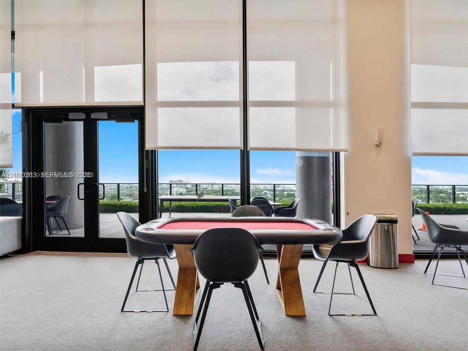 En Venta: $539,000 (2 camas, 2 baños, 1018 Pies cuadrados)
