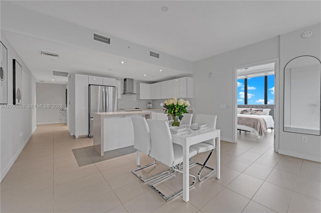 En Venta: $539,000 (2 camas, 2 baños, 1018 Pies cuadrados)