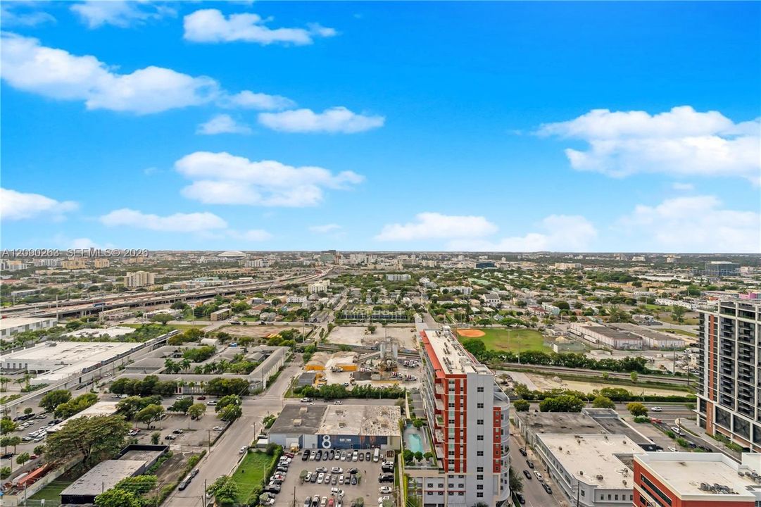 En Venta: $539,000 (2 camas, 2 baños, 1018 Pies cuadrados)