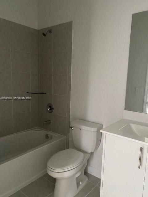 На продажу: $535,000 (4 спален, 2 ванн, 1872 Квадратных фут)