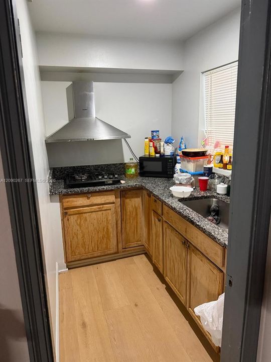 En Venta: $450,000 (4 camas, 3 baños, 1074 Pies cuadrados)