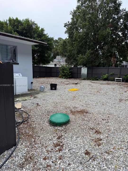 En Venta: $450,000 (4 camas, 3 baños, 1074 Pies cuadrados)