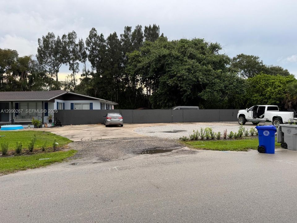 En Venta: $450,000 (4 camas, 3 baños, 1074 Pies cuadrados)