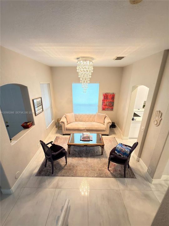 For Rent: $8,000 (5 beds, 2 baths, 2510 Square Feet)