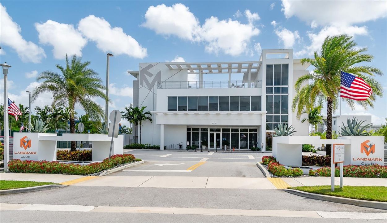 En Venta: $679,000 (4 camas, 3 baños, 1812 Pies cuadrados)
