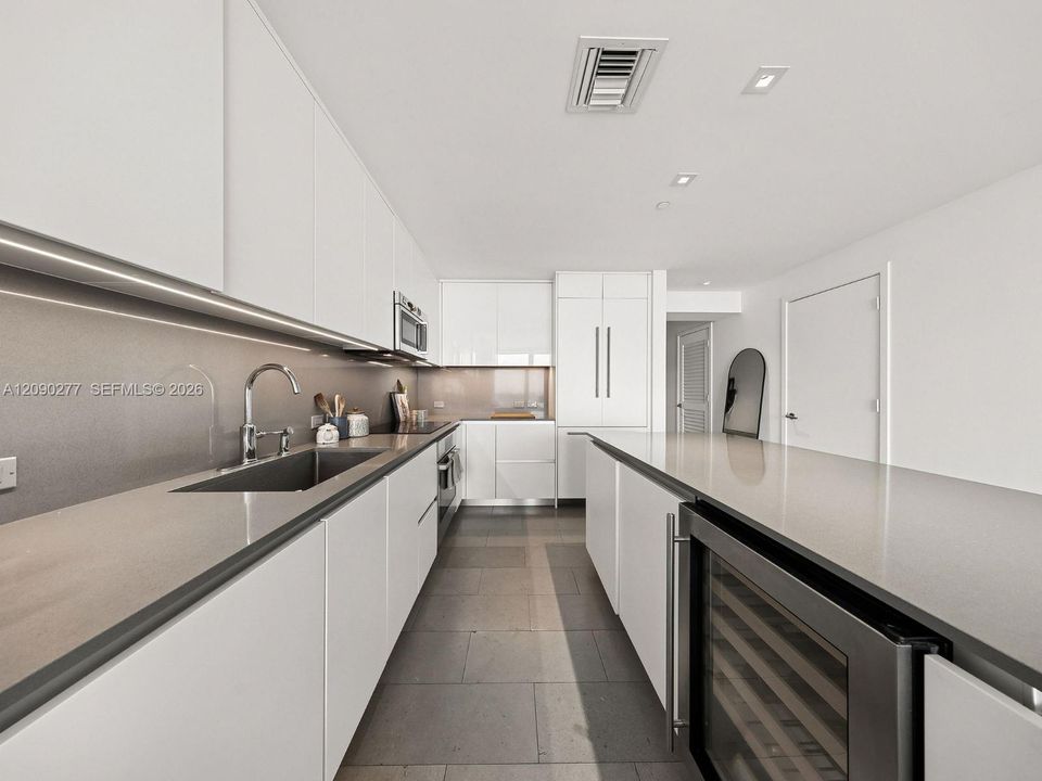En Venta: $620,000 (1 camas, 1 baños, 887 Pies cuadrados)