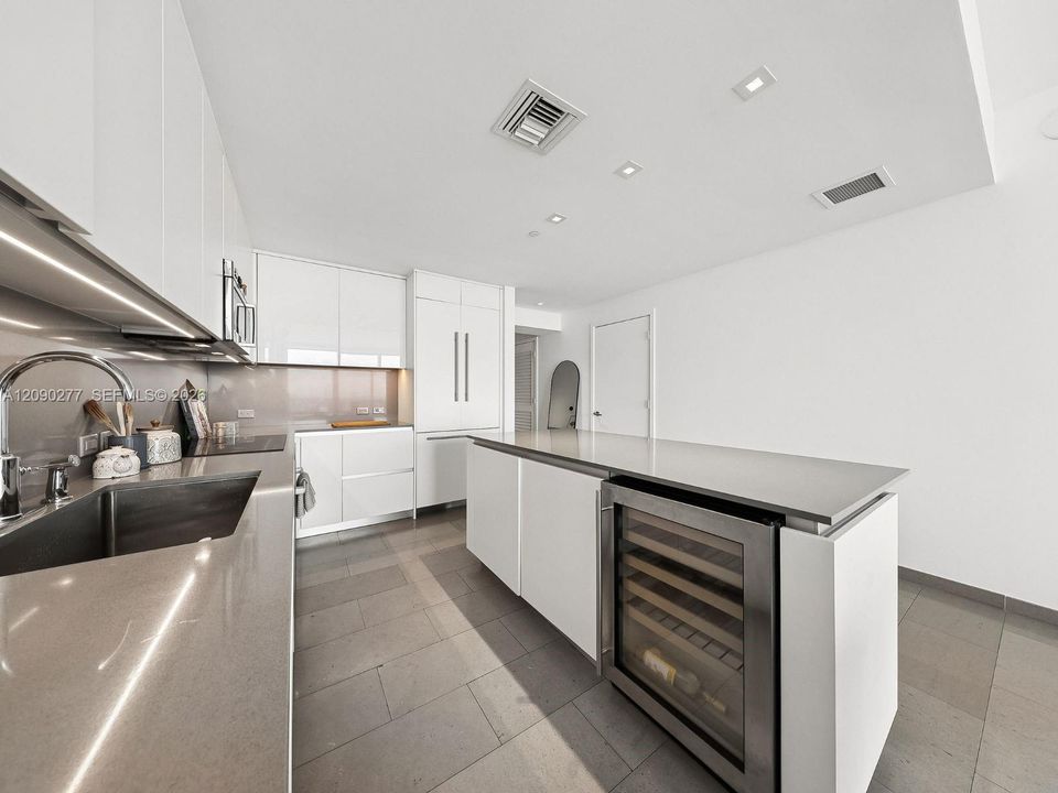 En Venta: $620,000 (1 camas, 1 baños, 887 Pies cuadrados)