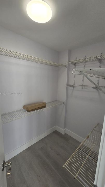 В аренду: $2,800 (1 спален, 1 ванн, 750 Квадратных фут)