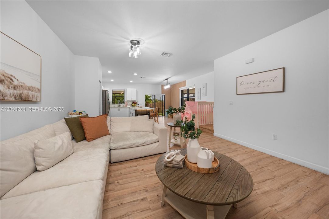 En Venta: $499,900 (3 camas, 2 baños, 1872 Pies cuadrados)