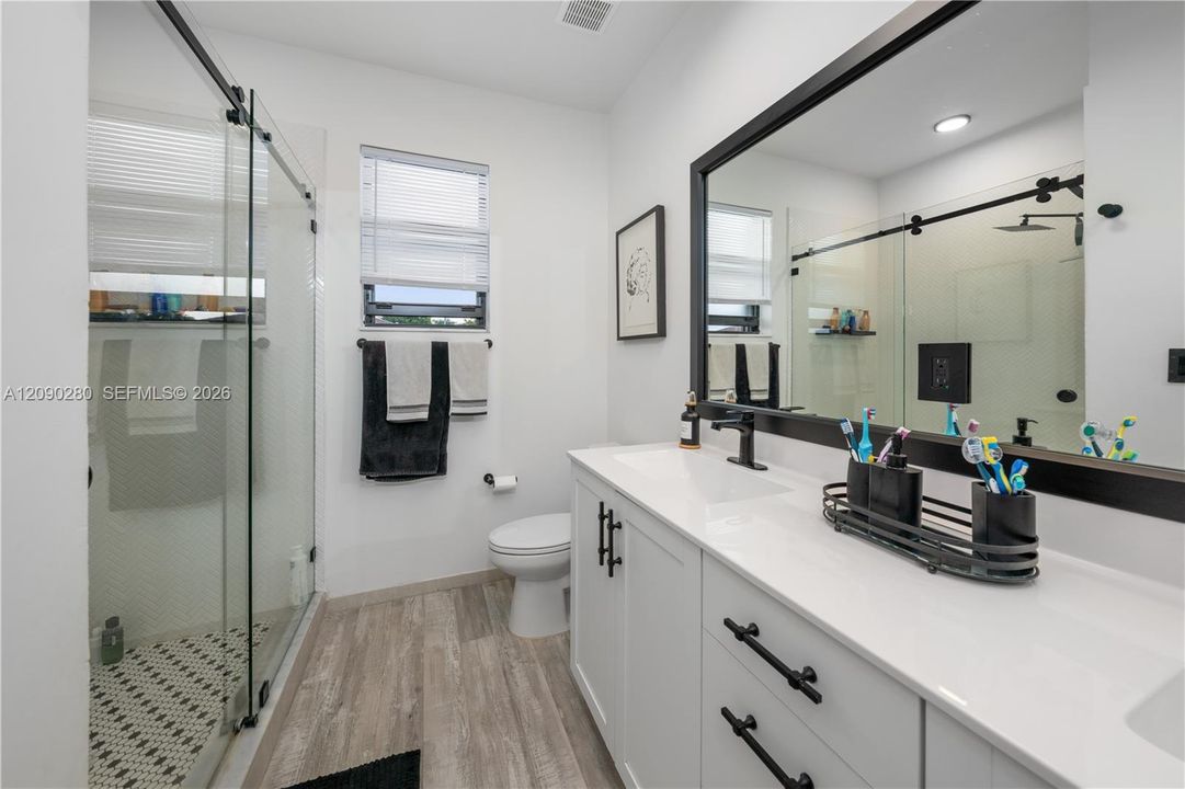 En Venta: $499,900 (3 camas, 2 baños, 1872 Pies cuadrados)