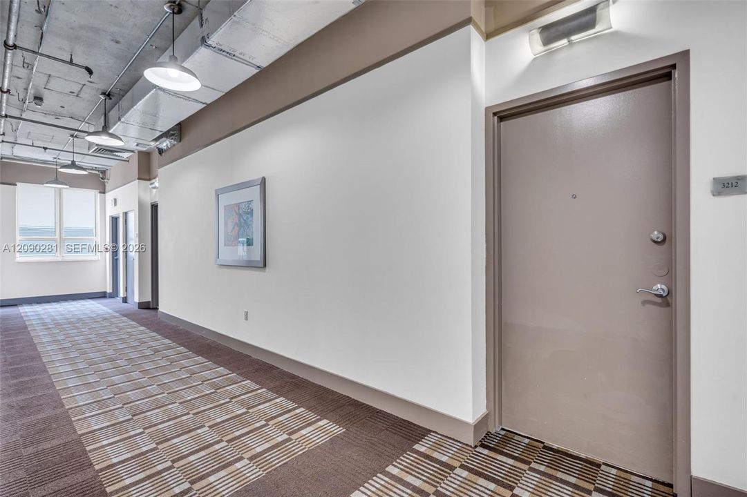En Venta: $535,000 (2 camas, 2 baños, 1347 Pies cuadrados)