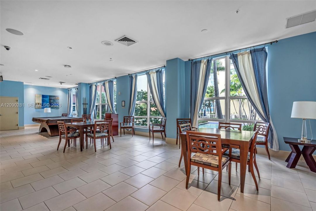 En Venta: $535,000 (2 camas, 2 baños, 1347 Pies cuadrados)