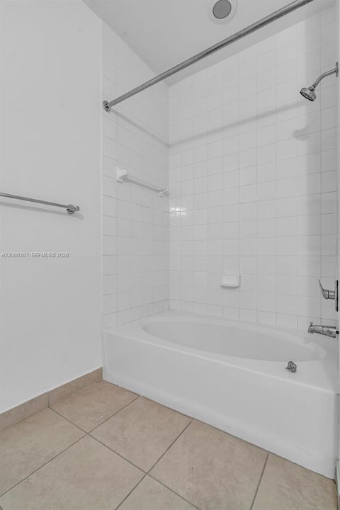En Venta: $535,000 (2 camas, 2 baños, 1347 Pies cuadrados)