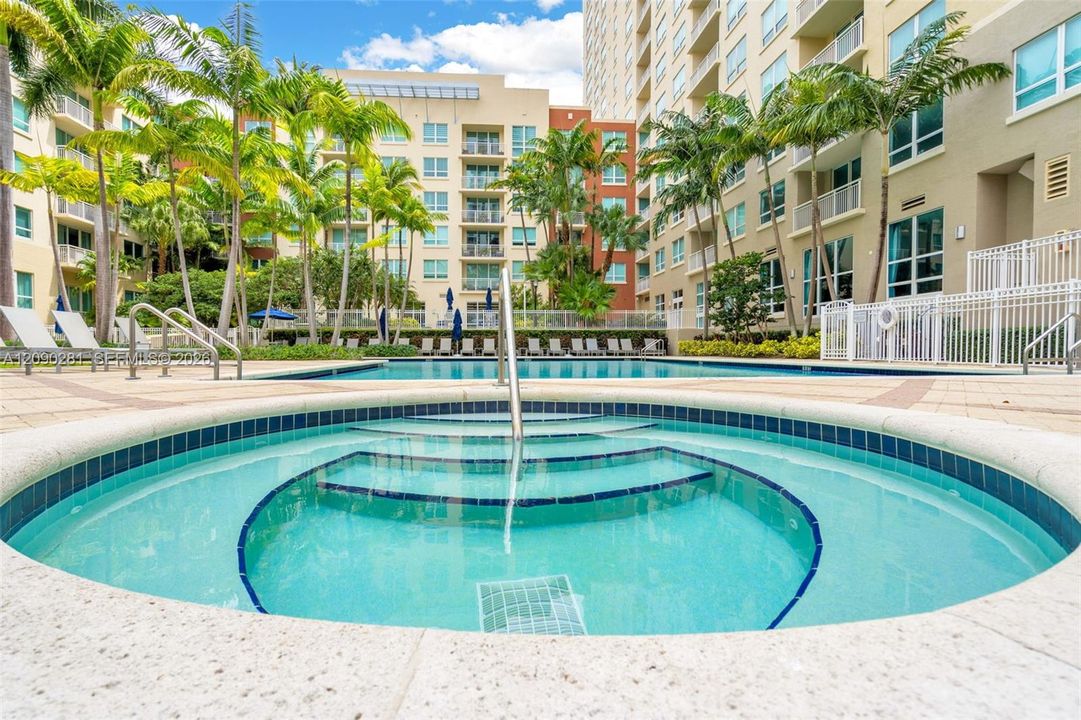 En Venta: $535,000 (2 camas, 2 baños, 1347 Pies cuadrados)