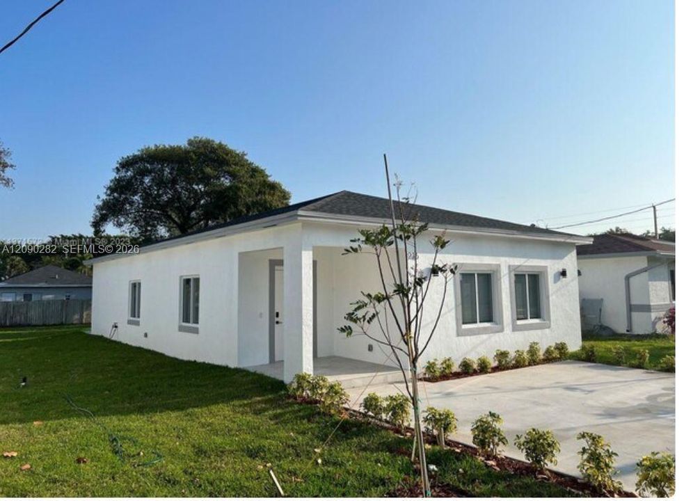 For Rent: $4,300 (3 beds, 2 baths, 1496 Square Feet)