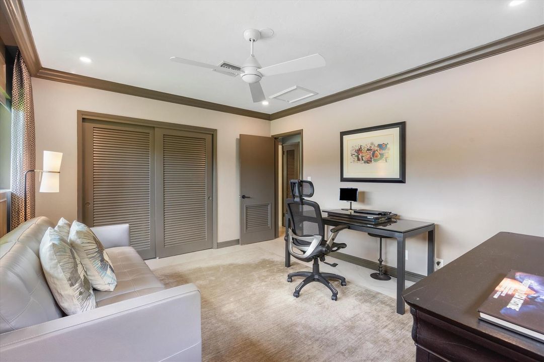 _33 Office 2