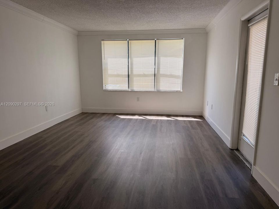 В аренду: $2,000 (2 спален, 2 ванн, 980 Квадратных фут)