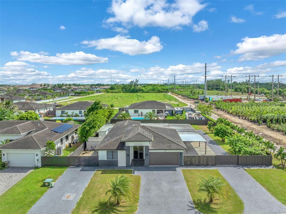 For Sale: $990,000 (5 beds, 3 baths, 2070 Square Feet)