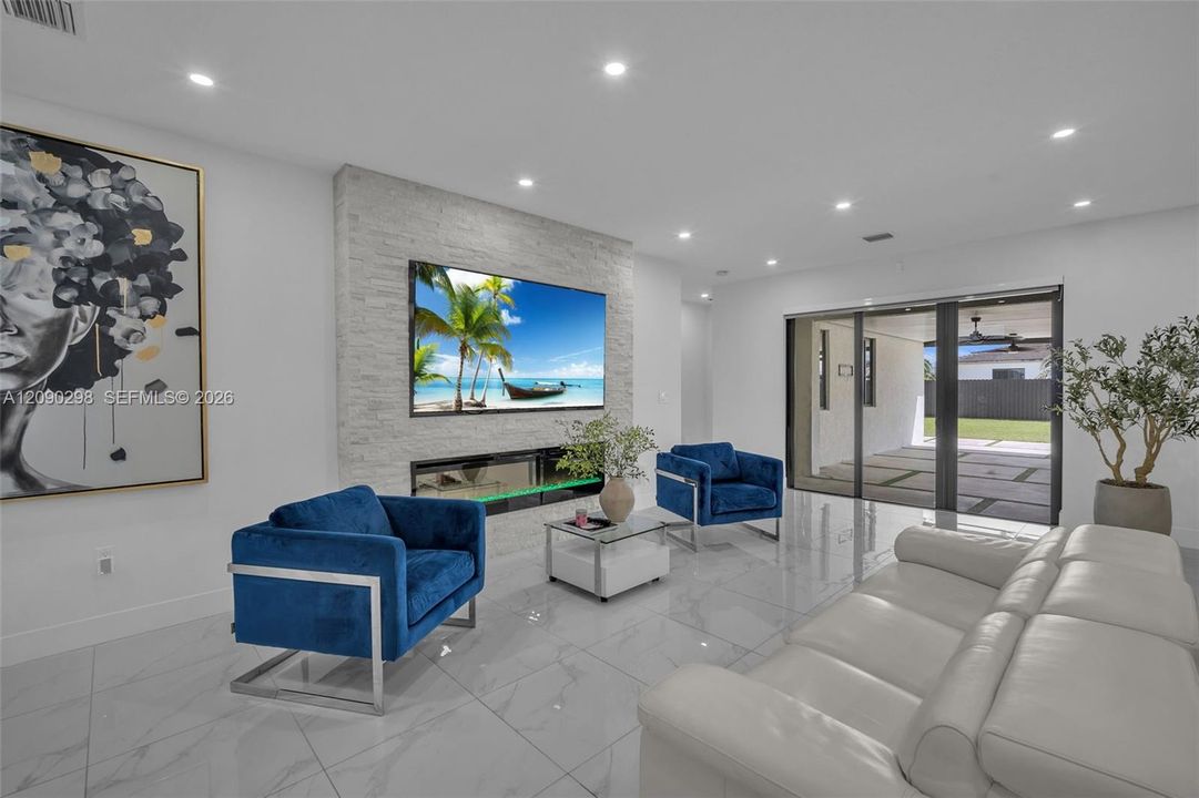For Sale: $990,000 (5 beds, 3 baths, 2070 Square Feet)
