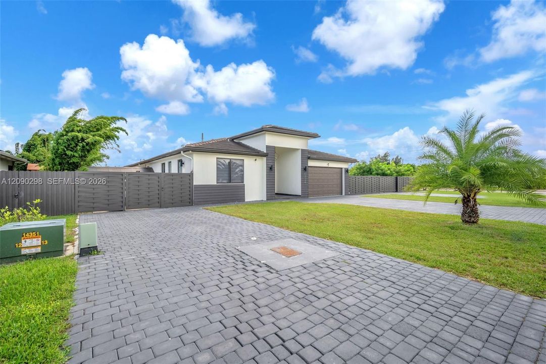 For Sale: $990,000 (5 beds, 3 baths, 2070 Square Feet)