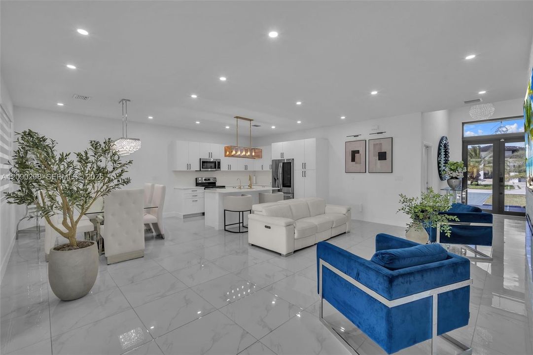 For Sale: $990,000 (5 beds, 3 baths, 2070 Square Feet)