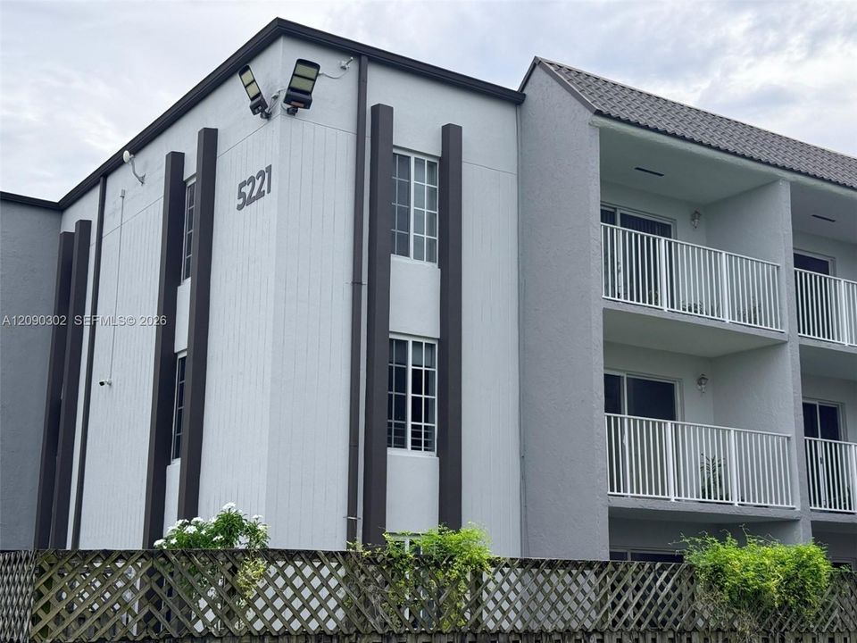 En Venta: $260,000 (1 camas, 1 baños, 810 Pies cuadrados)