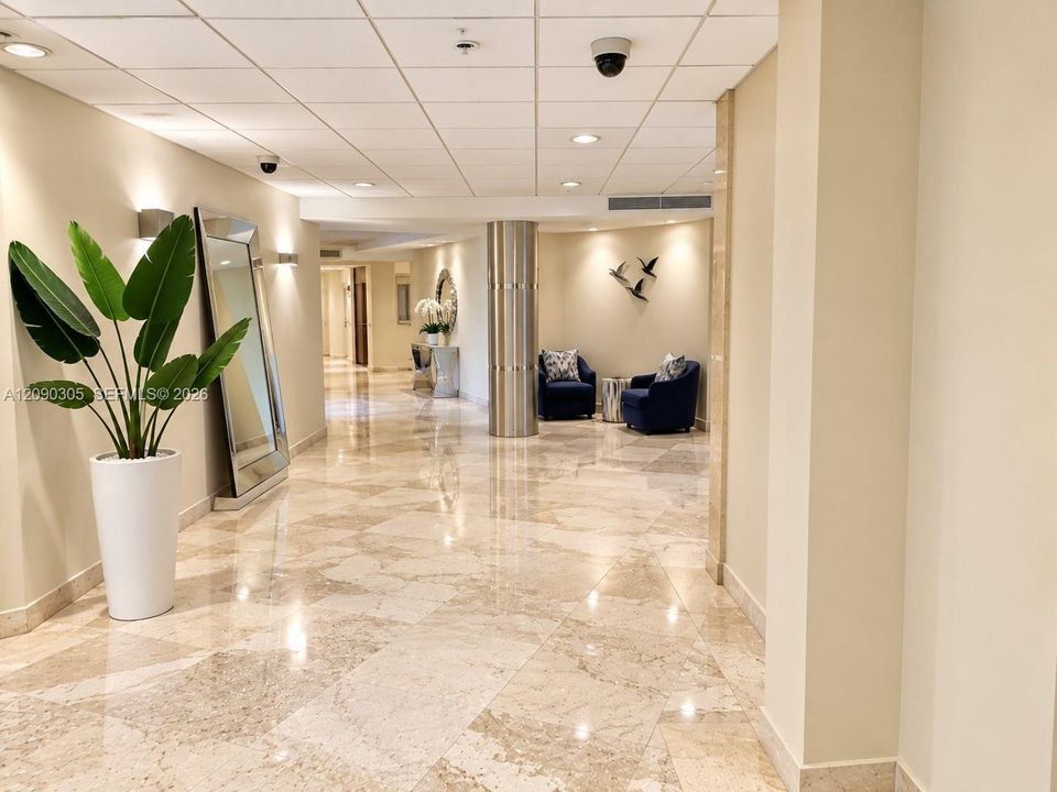 For Sale: $1,050,000 (2 beds, 2 baths, 1700 Square Feet)