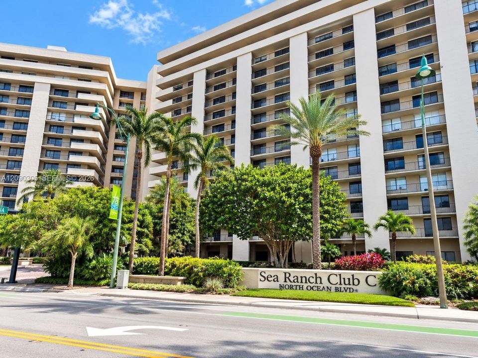 For Sale: $1,050,000 (2 beds, 2 baths, 1700 Square Feet)