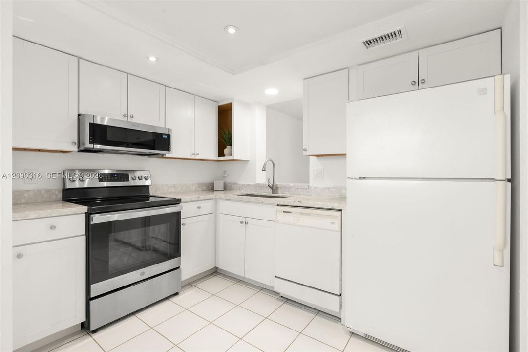 En Venta: $137,500 (1 camas, 2 baños, 850 Pies cuadrados)