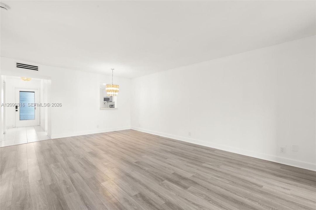 En Venta: $137,500 (1 camas, 2 baños, 850 Pies cuadrados)