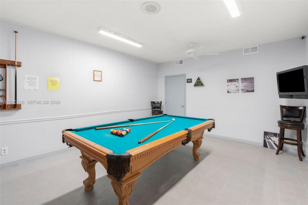 En Venta: $137,500 (1 camas, 2 baños, 850 Pies cuadrados)