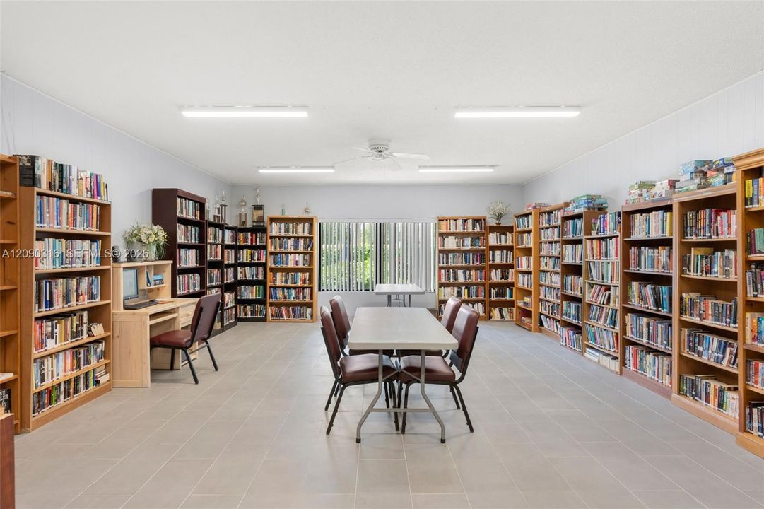 En Venta: $137,500 (1 camas, 2 baños, 850 Pies cuadrados)